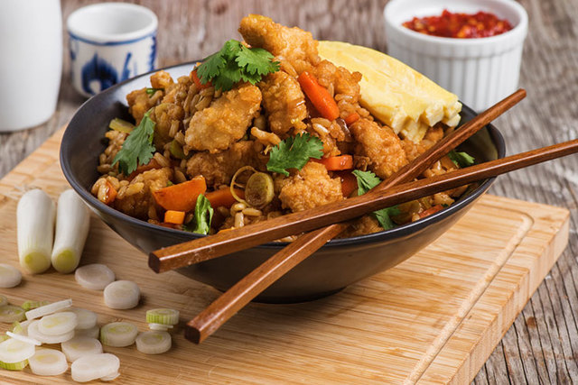 Riz cantonais - Halal Chicken Reuven International Toronto Ontario Canada Fully Cooked Poultry