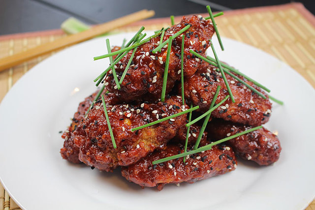 Gochujang Korean BBQ Dusted Chicken Wings